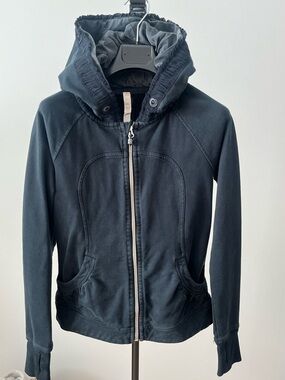 lululemon athletica black scuba ruched hood zip up jacket- Limited US 6